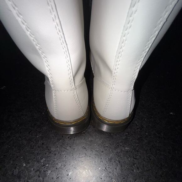 NEW WHITE DR. MARTENS ZAVALA COMBAT BOOTS SZ 9 WOMAN - Picture 10 of 12